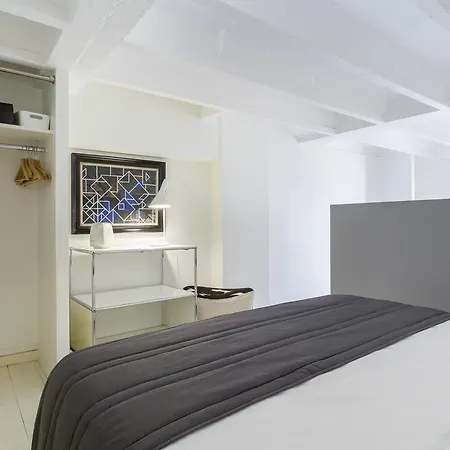 Opera - 2beapart Apartment